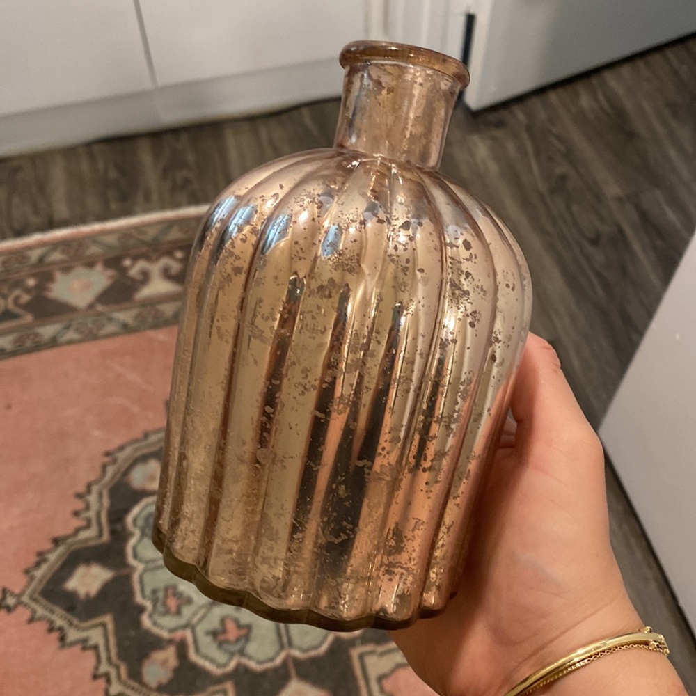 Anthropologie Vase - Picture 7 of 7
